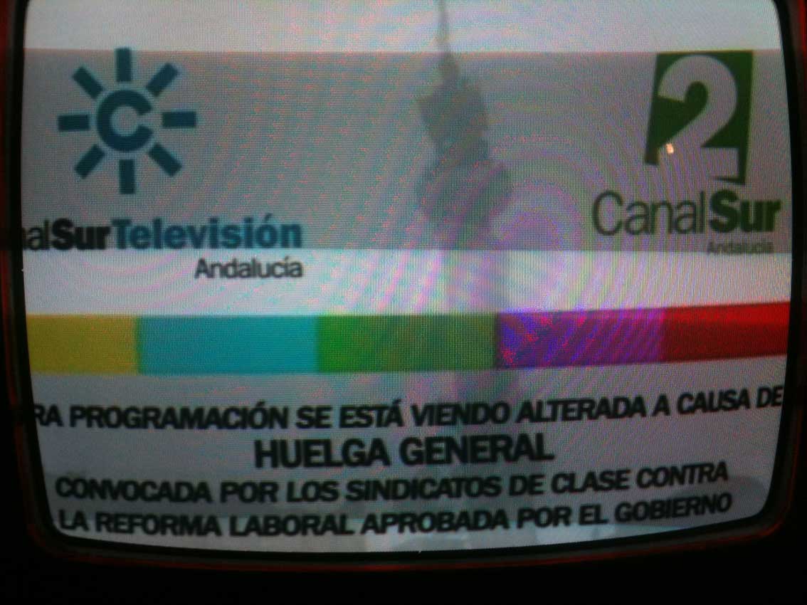 Carta de ajuste que desde las 0,05 horas hasta las 8,00 h. que ha estado colocada en Canal Sur Televisión y en Canal 2 Andalucía en cumplimiento de los servicios mínimos pactados con el comité intercentros
