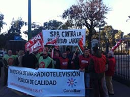 Imagen de la protesta ante el Parlamento de Andalucía
