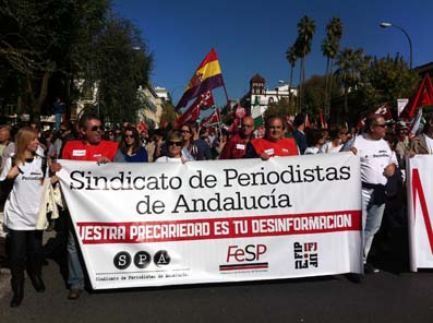 Compañeros del SPA en la concentración de Sevilla